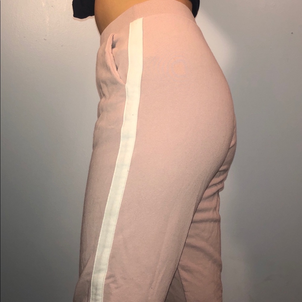 High waisted sweatpants with side stripe